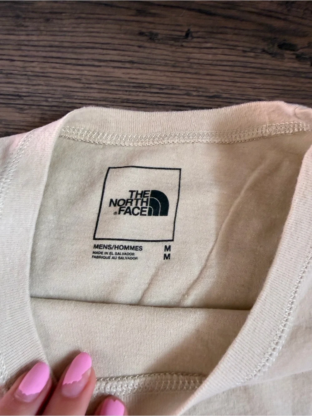 The North Face Men's Short-Sleeve Pocket T-Shirt in Light Cream
